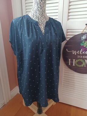 ALFRED SUNG XL Sleeveless top Navy With 4 Dot All-Over Design Light Flowy Summer
